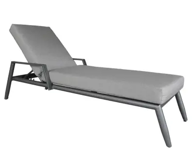 Grace Arm Lounge Chair